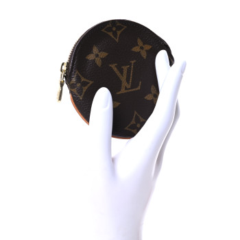 LOUIS VUITTON Monogram Round Coin Purse