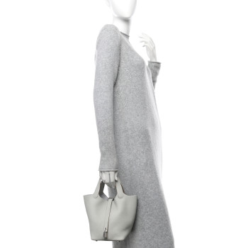 HERMES Taurillon Clemence Picotin Lock 18 PM Gris Perle