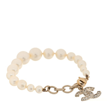 CHANEL Graduated Pearl Crystal CC Bracelet Gold
