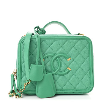 CHANEL Caviar Quilted Medium CC Filigree Vanity Case Green CHANEL Caviar Quilted Medium CC Filigree Vanity Case Green