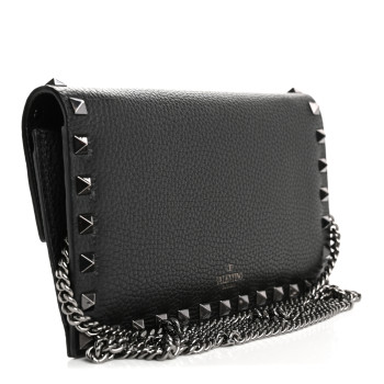 VALENTINO GARAVANI Grained Calfskin Rockstud Flap Wallet On Chain Black