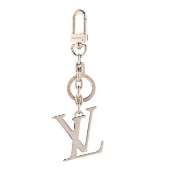 LOUIS VUITTON LV Initials Key Chain Holder Silver
