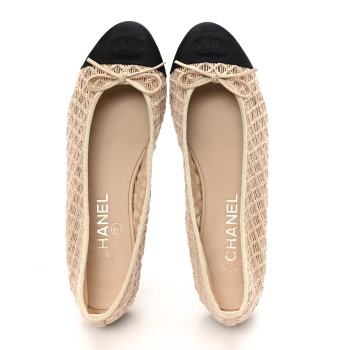 CHANEL Mesh Crochet Grosgrain Cap Toe Ballerina Flats 38 Beige Black