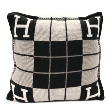 HERMES Wool Cashmere Avalon III Pillow PM Ecru Black