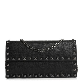 VALENTINO GARAVANI Grained Calfskin Rockstud Flap Wallet On Chain Black