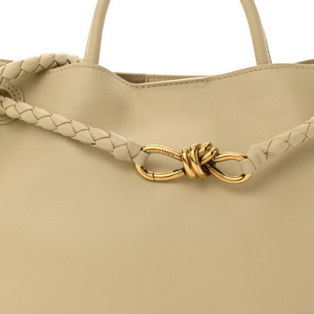 【エレガント】BOTTEGA VENETA フォナントカラー アンディアモ フォンデンテアンディアーモ メッセンジャー| Bottega Veneta® 日本