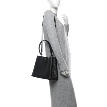 MCM Grained Calfskin Visetos Medium Sarah Hobo Black