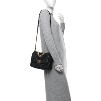 CHANEL Lambskin Quilted Medium Chanel 19 Flap Black