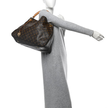 LOUIS VUITTON Monogram Artsy MM