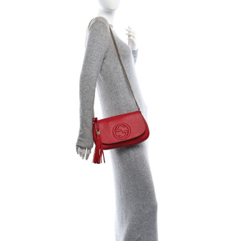 GUCCI Pebbled Calfskin Medium Soho Flap Crossbody Vibrant Red