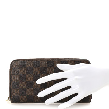 LOUIS VUITTON Damier Ebene Zippy Wallet