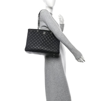 CHANEL Calfskin Quilted Large Classic Shopping Tote Black