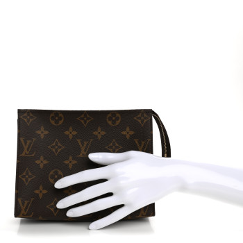 LOUIS VUITTON Monogram Toiletry Pouch 19