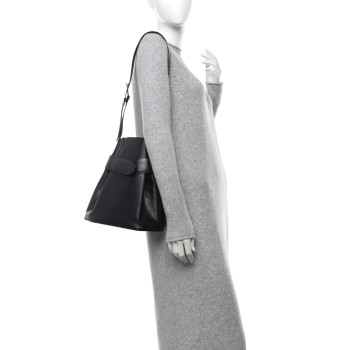 LOUIS VUITTON Epi Sac D'epaule Black