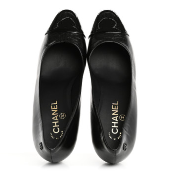 CHANEL Calfskin Patent Cap Toe CC Pumps 40 Black White
