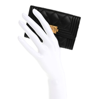 CHANEL Caviar Quilted Boy Flap Card Holder Black