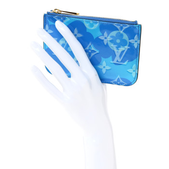 LOUIS VUITTON Vernis Valentine Key Pouch Light Blue