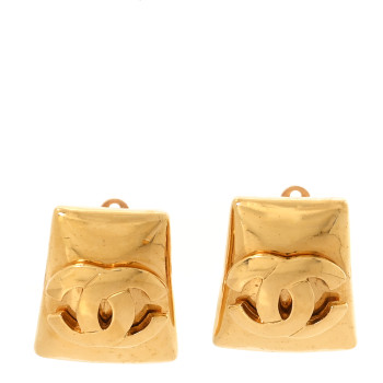 CHANEL Metal CC Clip On Earrings Gold
