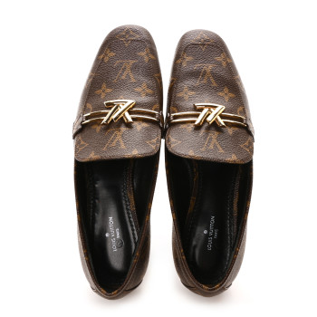 LOUIS VUITTON Monogram Upper Case Flat Loafer 39.5