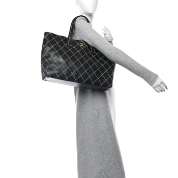 CHANEL Calfskin Wild Stitch Large Tote Black