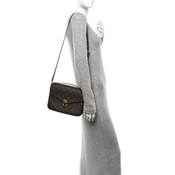LOUIS VUITTON Monogram Pochette Metis