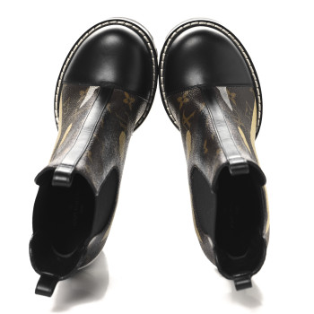 LOUIS VUITTON X LOL Patent Calfskin Monogram Star Trail Chelsea Ankle Boots 36 Gold Silver