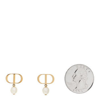CHRISTIAN DIOR Pearl Petit CD Earrings Gold