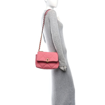 CHANEL Metallic Tweed Quilted Medium Chanel 19 Flap Pink