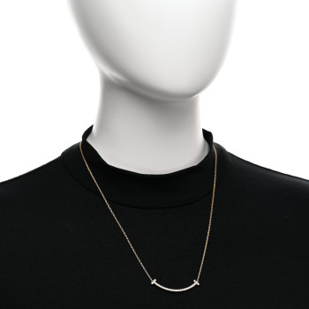 TIFFANY 18K Yellow Gold Diamond Medium T Smile Pendant Necklace