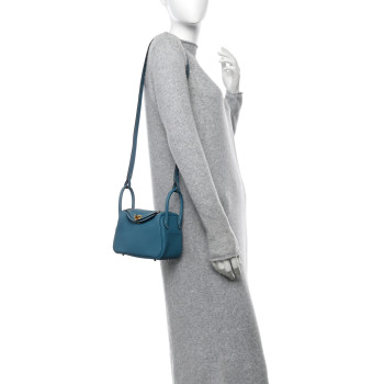 HERMES Taurillon Clemence Mini Lindy 20 Blue Jean