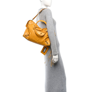 BALENCIAGA Agneau Classic Hardware City Mangue