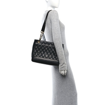 CHANEL Lambskin Quilted Shoulder Bag Black