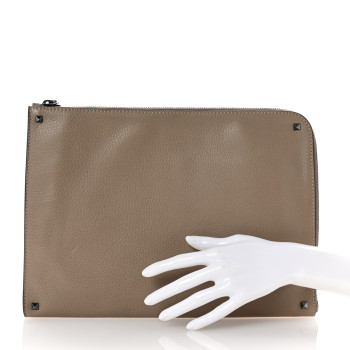 VALENTINO GARAVANI Grained Calfskin Large Rockstud Zip Document Pouch Beige