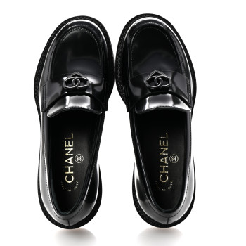 CHANEL Shiny Calfskin Quilted CC Mocassin Loafers 35 Black
