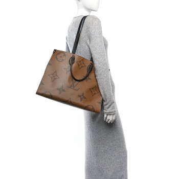 LOUIS VUITTON Reverse Monogram Giant Onthego GM