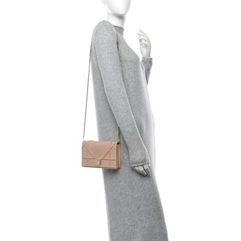 CHRISTIAN DIOR Grained Calfskin Diorama Wallet on Chain Pouch Nude CHRISTIAN DIOR Grained Calfskin Diorama Wallet on Chain Pouch Nude