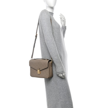 LOUIS VUITTON Empreinte Pochette Metis Tourterelle