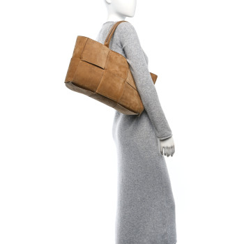 BOTTEGA VENETA Suede Maxi Intrecciato Small Arco Tote Brown