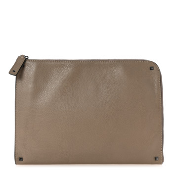 VALENTINO GARAVANI Grained Calfskin Large Rockstud Zip Document Pouch Beige