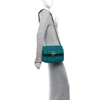 CHANEL Tweed Quilted Medium Chanel 19 Flap Green