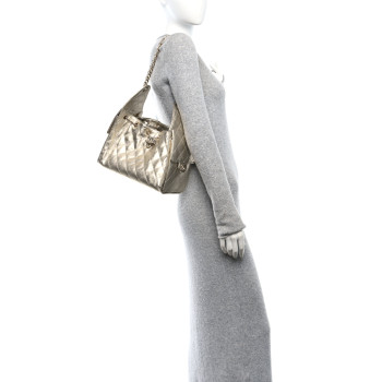 CHANEL Metallic Caviar Quilted Small Chanel 25 Handbag Gold