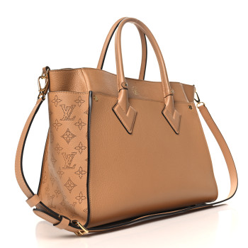 LOUIS VUITTON Mahina On My Side GM Arizona Beige