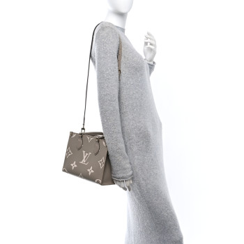 LOUIS VUITTON Empreinte Monogram Giant Onthego PM Tourterelle Creme