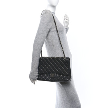 CHANEL Caviar Quilted Maxi Single Flap Black