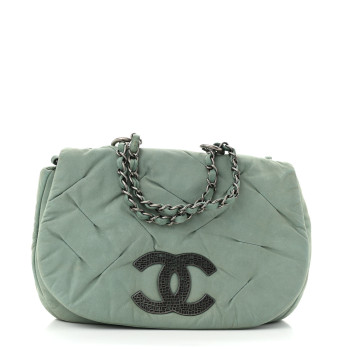 CHANEL Iridescent Calfskin Glint Flap Green