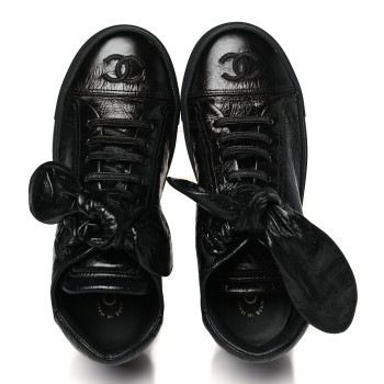 CHANEL Crumpled Calfskin Womens CC Bow Sneakers 35.5 Black