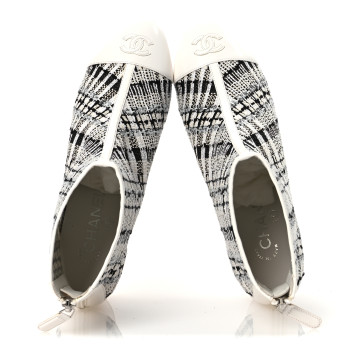 CHANEL Tweed Lambskin Cap Toe CC Short Boots 38.5 White Black