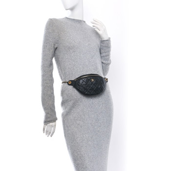 CHANEL Shiny Lambskin Quilted Pearl Crush Belt Bag Black