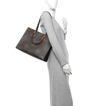 LOUIS VUITTON Reverse Monogram Giant Onthego MM LOUIS VUITTON Reverse Monogram Giant Onthego MM