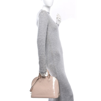 LOUIS VUITTON Vernis Alma PM Rose Angelique LOUIS VUITTON Vernis Alma PM Rose Angelique